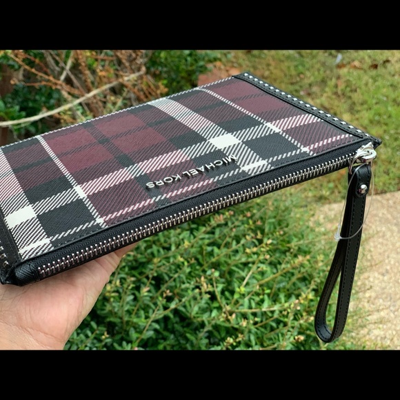 Michael kors jet setXL plaid wristlet merlot multi - Picture 6 of 8
